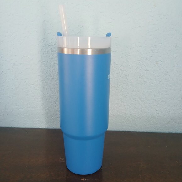 The Quencher H2.0 Flowstate™ Tumbler | 30 OZ Blue - Picture 3 of 12